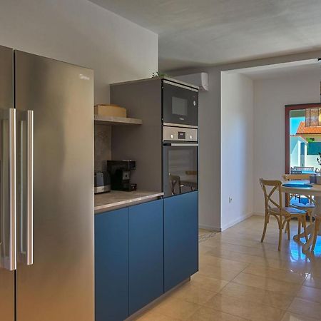 Apartment Zala With Private Pool Ližnjan 外观 照片