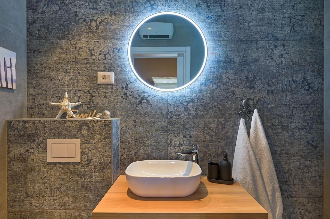 Apartment Zala With Private Pool Ližnjan 外观 照片
